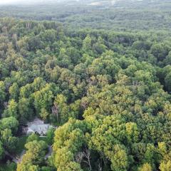 Stone Leaf Farm Private Nature Retreat with Pool, Waterfalls, Orchards & Gardens