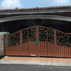 Damai Guest House for Mussliim