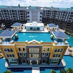 Pattaya Arcadia Beach continental - Top floor - Pool view