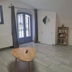 Joli studio équipé La Motte en Provence