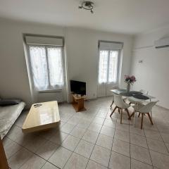 Aubenas center,4-6 people, air-conditioned