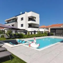 FUX LUXURY Infinty-Pool Zadar