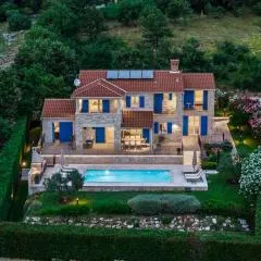 Villa Sterpazzi - near Porec with Sea View, private Jacuzzi, Sauna and Pool