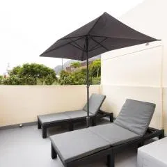 TenoHomes Cozy Family Home with Solarium & Terrace