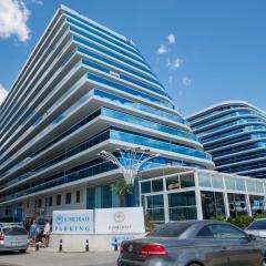 White Titanic Sea View