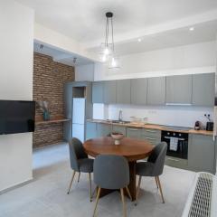 Luxury 2BA in Thissio and next to ancient city of Athens