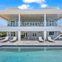Luxury At The Beach Waterfront w Dock Pool 4 Beds