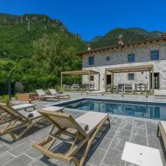 Villa Beatrice front lake