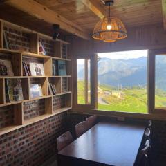 Bees Homestay Sapa & Trekking