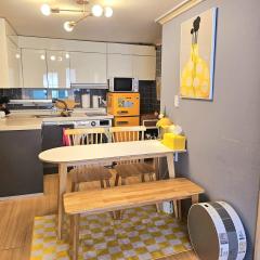 Hongdae -홍대 Yellow Stay Guest House 3rooms