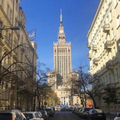 Super Central flat with balcony and view of the Palace -50m from MARRIOTT Hotel