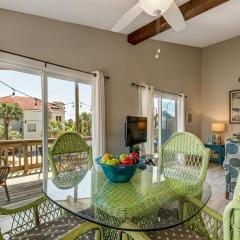 Beach Vacation! Walkable to Dining&Shopping-Unit C