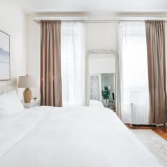 211-3 Prime Union Square Large 1BR Great value