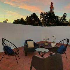 Casa Mayolica, en el centro de Salta, con terraza y estacionamiento gratuito