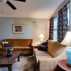 Dock&Volleyball! Near Downtown - Royal Aubergine