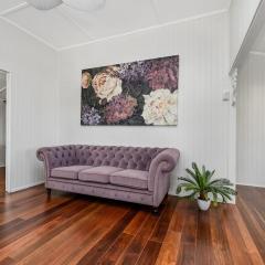 Charming Queenslander Retreat in Mundingburra
