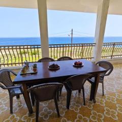Casa Panorama In Front Of The Sea