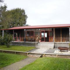 Country Cutie-Pie, close to town