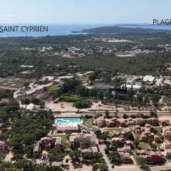 Joli T2 climatisé au calme à 10 mm de Porto-Vecchio dans une résidence de tourisme