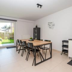 Beautiful 2BR apartment with wonderful garden