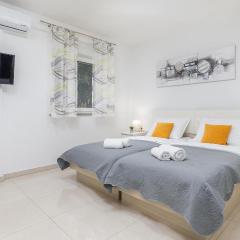 Beautiful Apartment In Pula With Wifi