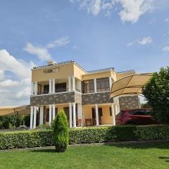 Naivasha Moi Southlake Villas