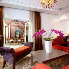 Art Palace Suites & Spa