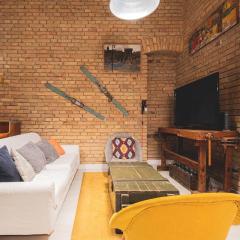 Downtown Palace District 3BR Urban Retreat