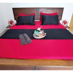 La MAISON BLANCHE - D - CENTRAL - CALME - WIFI - White Butterfly Hotels