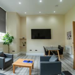 Large Flat in Edinburgh F2 with Mountain View