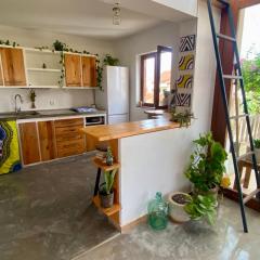 Penthouse close to Beach in Quiet Area