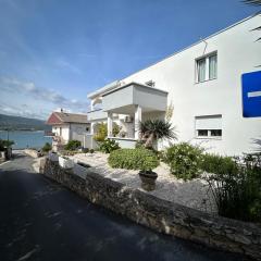 Adriatic Breeze Family Stay