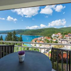 1 Bedroom Awesome Apartment In Rabac