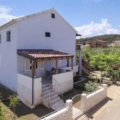 2 Bedroom Nice Apartment In Pasman