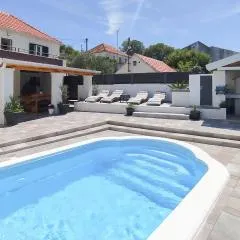 Awesome Home In Ljubitovica