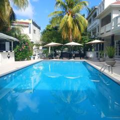 Bay Heights Escape Aparthotel