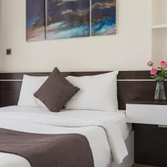 Luxury Studio With Swimming Pool, Gym And Tennis Courts In City Center