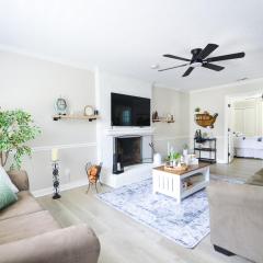 Private 1 Acre Homestead with Spa, Gym, Firepit, Chickens and More