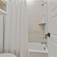 Chancla - Pet Friendly! Community Pool!