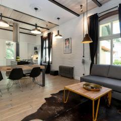 Luxurious Apartment with Parking and Garden near the Sea in Sopot by Renters Prestige