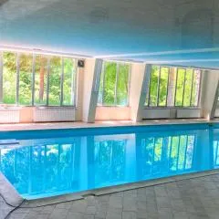 STUPENDO 3 CAMERE, PISCINA, BOX, VICINISSIMO PISTE