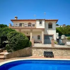 Chalet con piscina El Arado