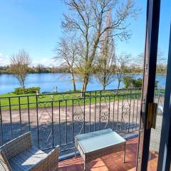 Lakeview House 2x Hot Tub & Games Room