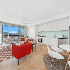 KozyGuru | Central Station | Stylish Urban Retreat