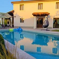 Villa Maya by Villas Guide