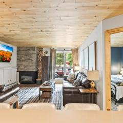 Ski In and Out, Luxury, 1 Blk to Main, Pool, Hot Tub, Sauna