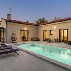 Villa Suri by Istrialux