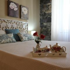 Swallow Roost - by MyHomeInComo