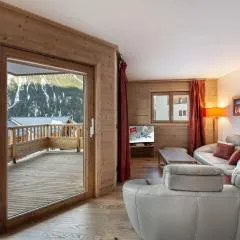 Appartement T4 à Courchevel Moriond, à 100m des pistes, avec parking, WiFi et services inclus - FR-1-563-48