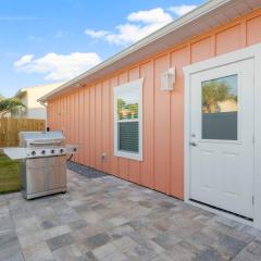 Laguna Peach: 3BA 2BA retreat for 10! Explore nearby beaches & activities